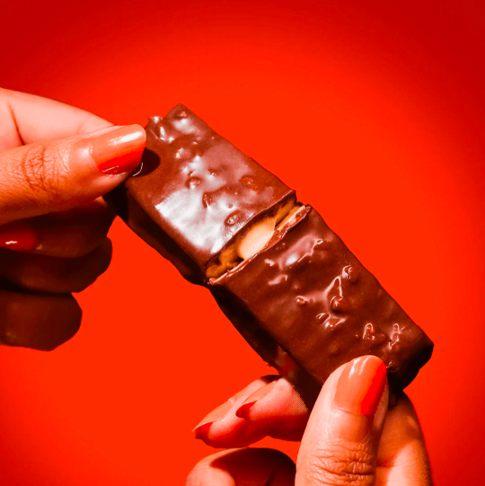 Barra de Proteína BOLD Thin Avelã Branco 12un Caixa Proteína Sabor Suave